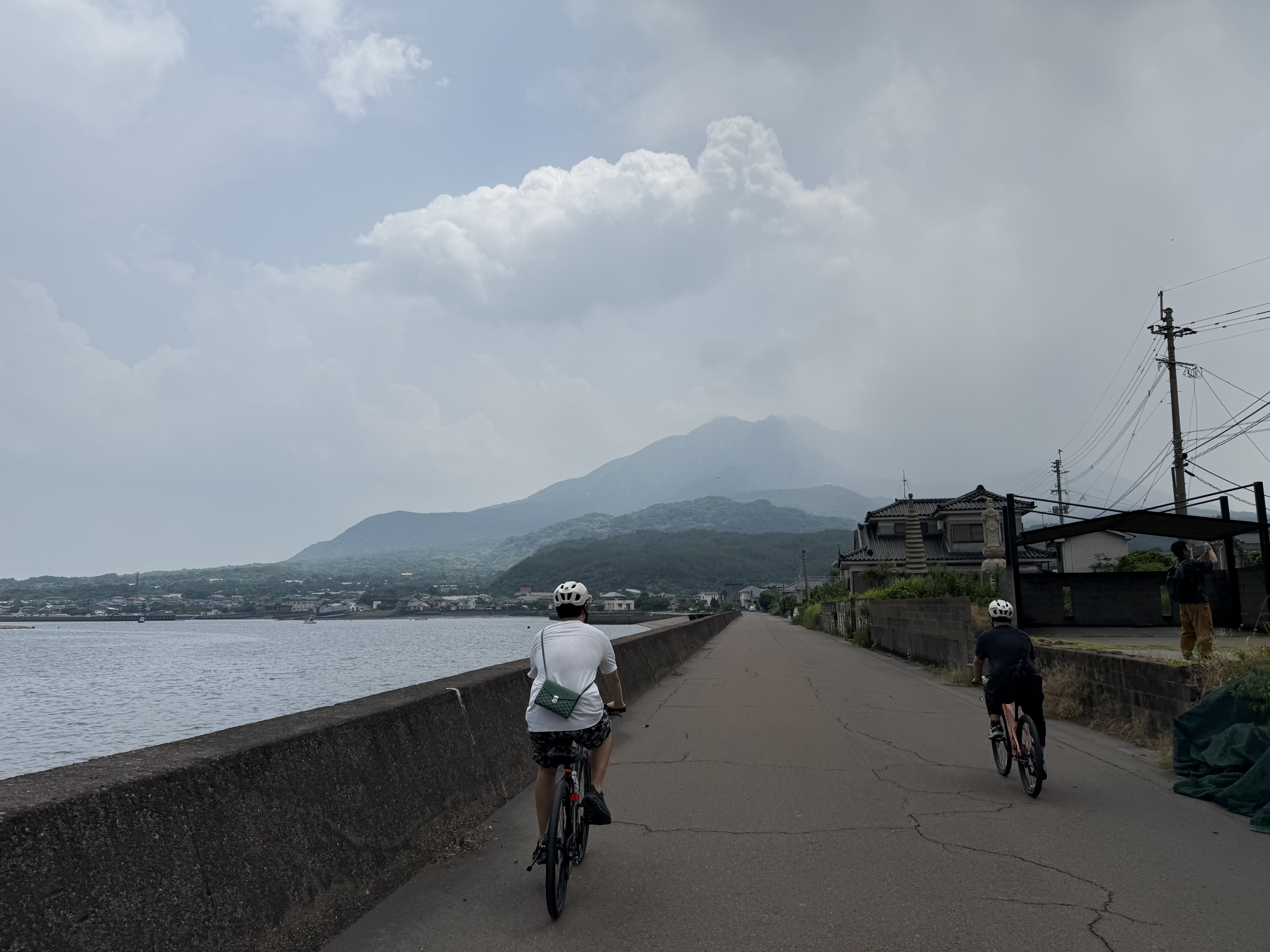 近处仰望樱岛火山